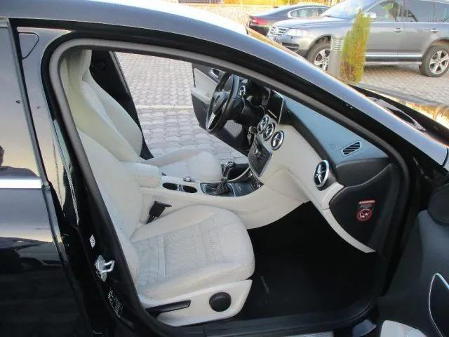Mercedes-Benz A 180 Cdi Sport 2015 photo 4