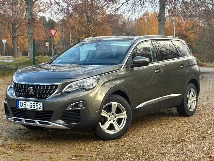 Peugeot 5008 2020 photo 2