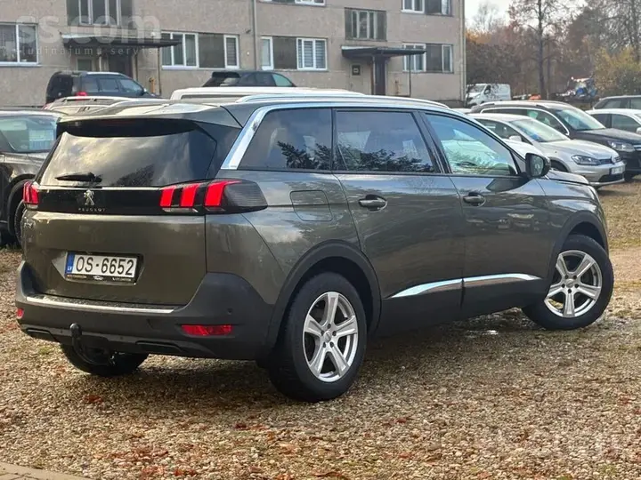 Peugeot 5008 2020 photo 3