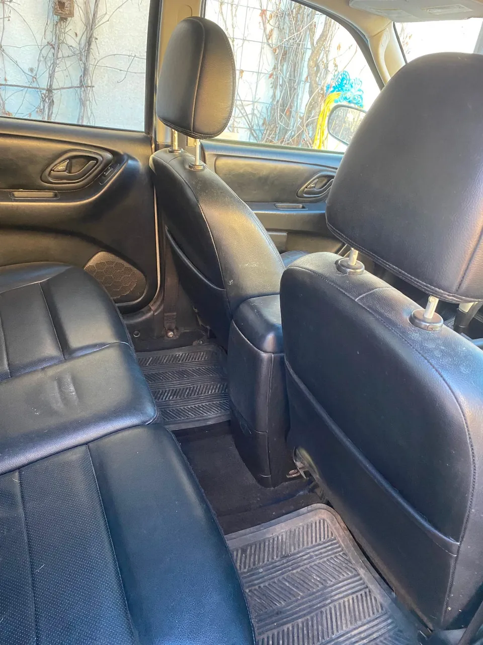 Ford Escape 2006 photo 2