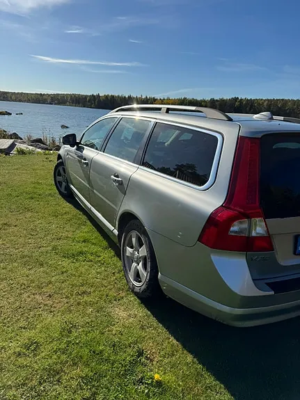 Volvo V70 2009 photo 3
