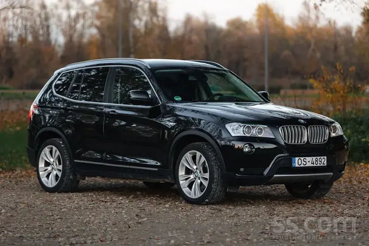 BMW X3 2012 photo 2