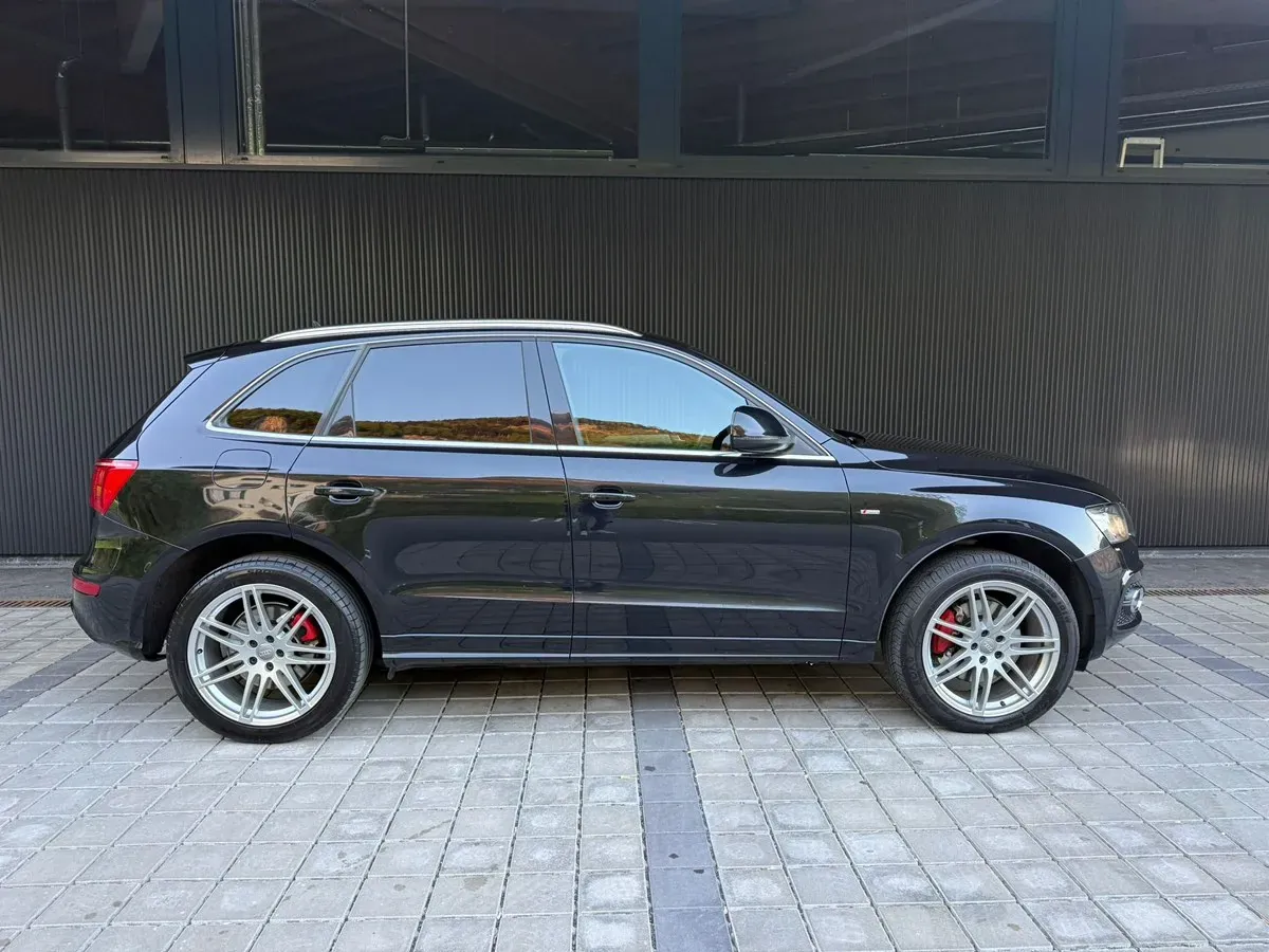 Audi Q5 2010 photo 3