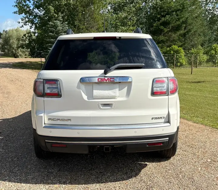 GMC Acadia 2013 photo 4