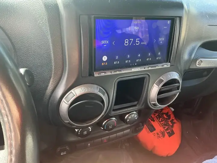Jeep Wrangler 2015 photo 3