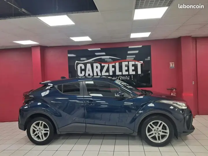 Toyota C-Hr 2023 photo 3