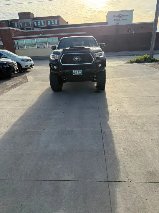 Toyota Tacoma 2018 photo 5