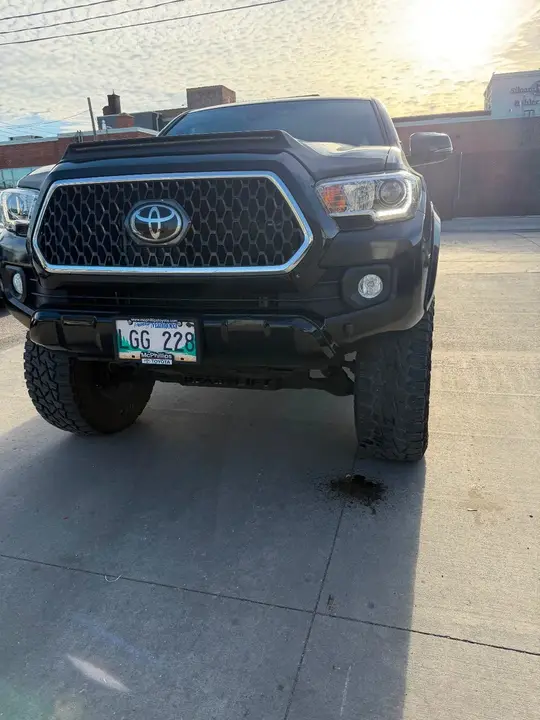 Toyota Tacoma 2018 photo 3