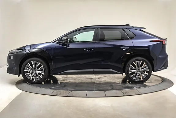 Subaru Solterra 2026 photo 2