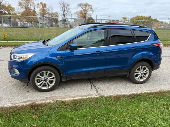 Ford Escape 2018 photo 4