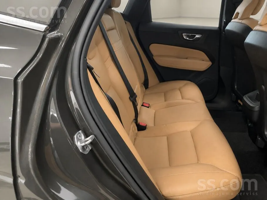 Volvo Xc60 2019 photo 4