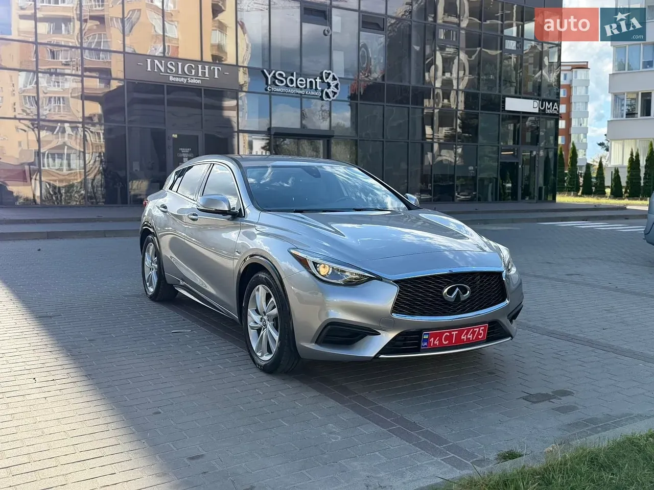 Infiniti Qx30