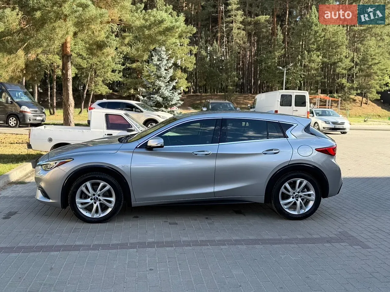 Infiniti Qx30 2018 photo 5