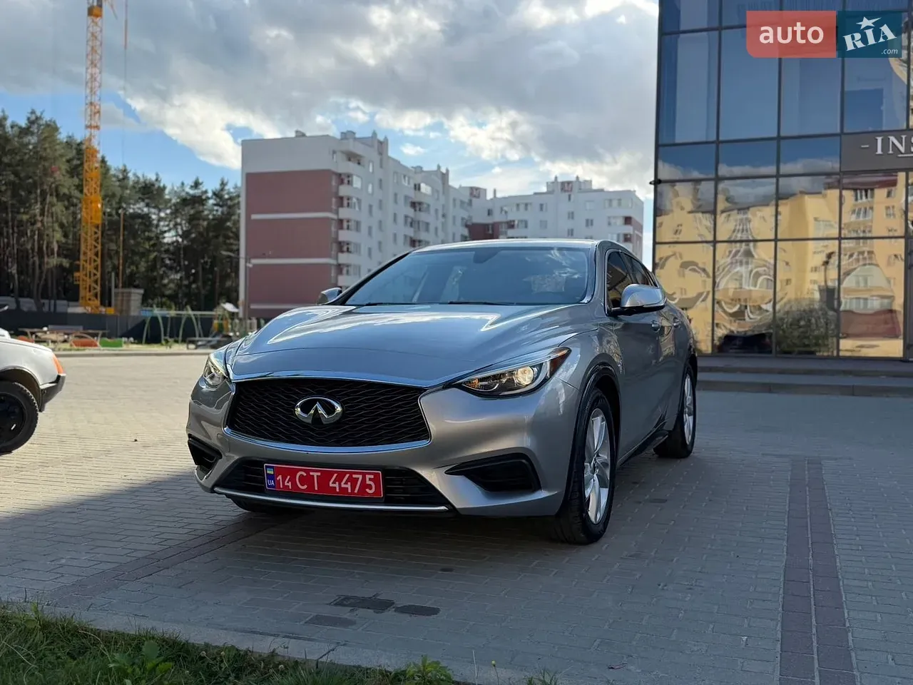 Infiniti Qx30 2018 photo 2