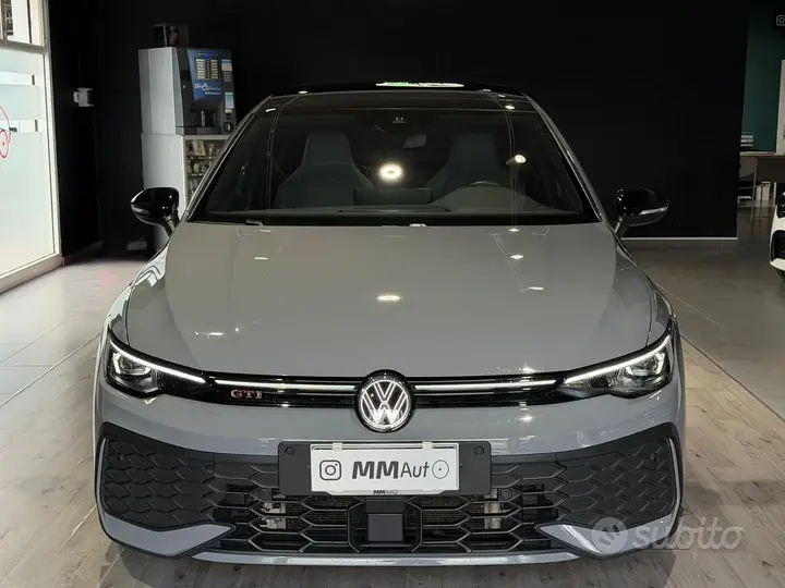 Volkswagen Golf Gti 2024 photo 2