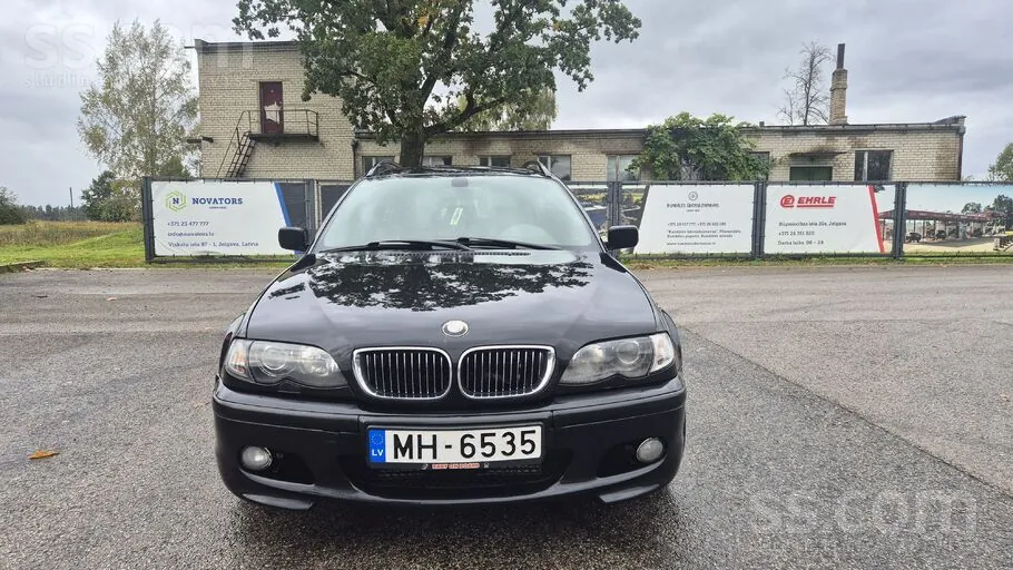 BMW 330