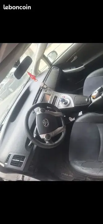 Toyota Prius 2012 photo 3