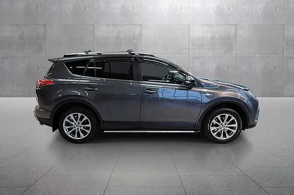 Toyota Rav4 2017 photo 4