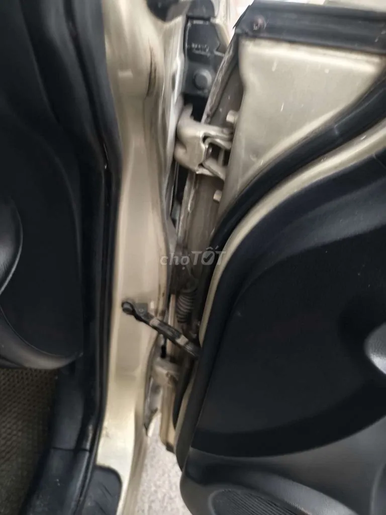 Kia Carens 2009 photo 4