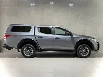 Mitsubishi Triton 2018 photo 3