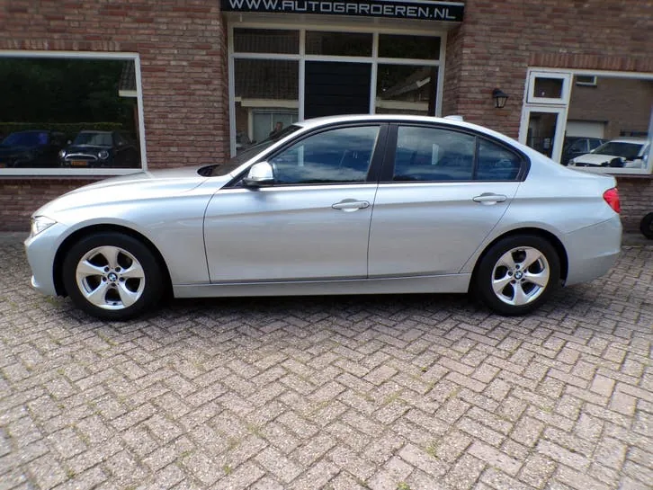 BMW 3-Serie 2013 photo 2