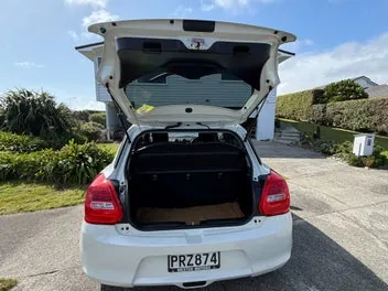 Suzuki Swift 2023 photo 4