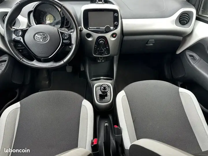 Toyota Aygo 2017 photo 2