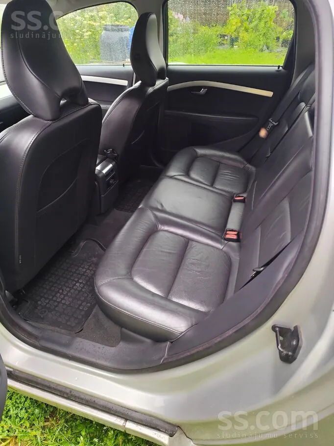 Volvo V70 2013 photo 4