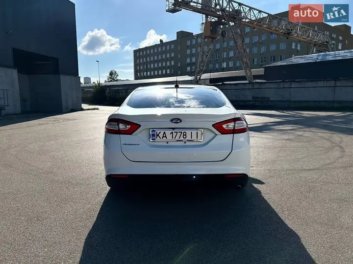 Ford Fusion 2015 photo 5