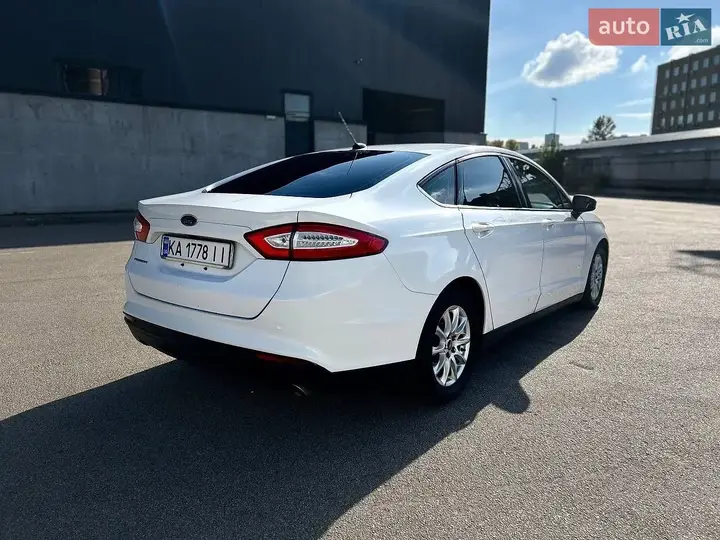 Ford Fusion 2015 photo 4
