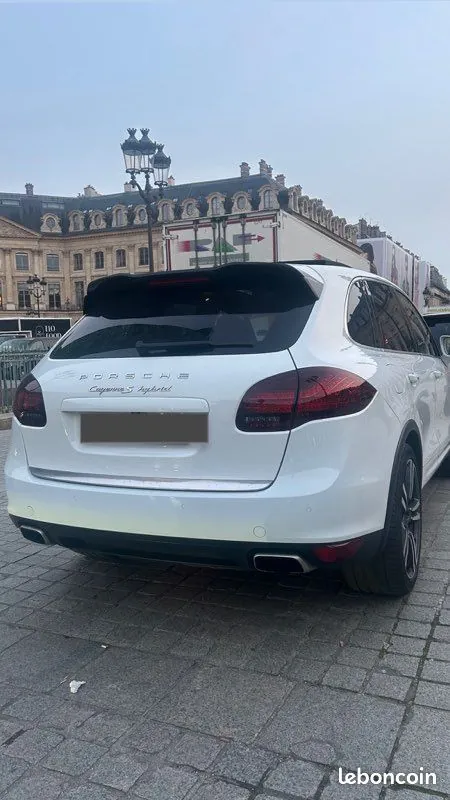 Porsche Cayenne 2012 photo 3