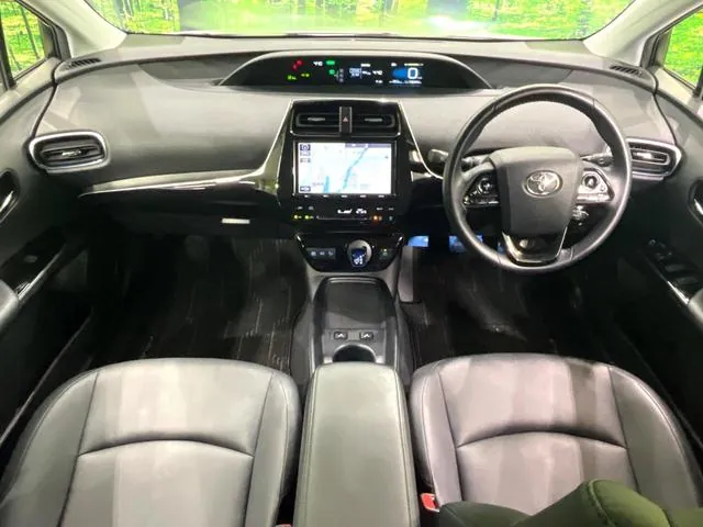 Toyota Prius 2019 photo 2