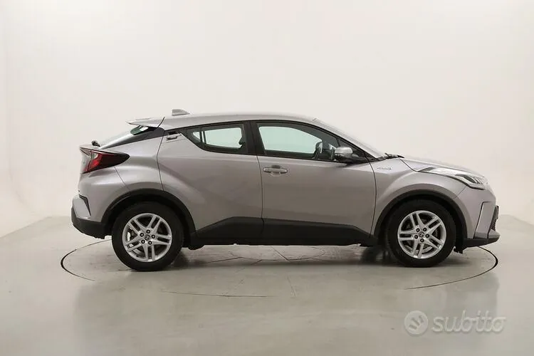 Toyota C-Hr 2021 photo 3