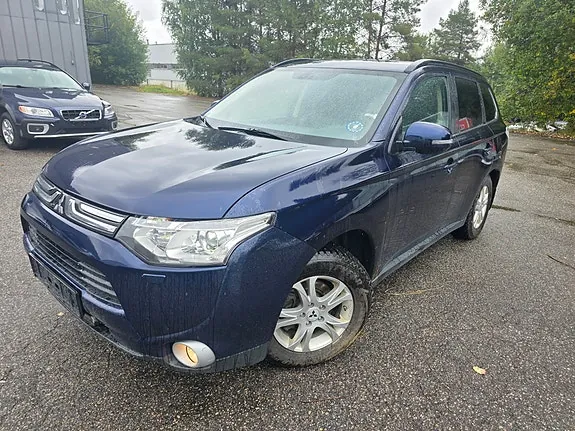 Mitsubishi Outlander 2013 photo 2