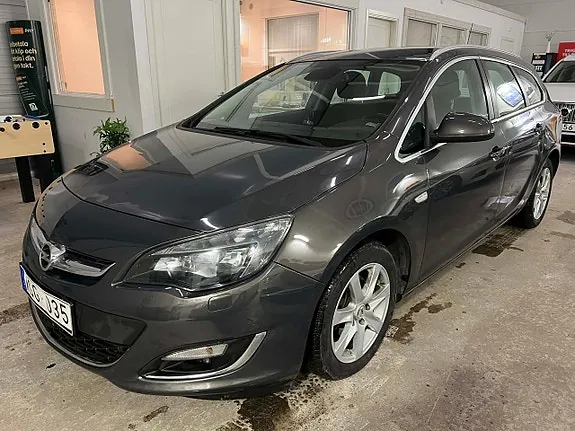Opel Astra 2013 photo 2