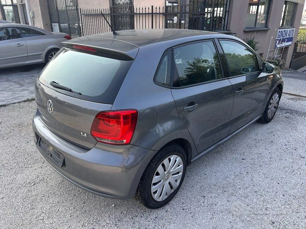 Volkswagen Polo 2010 photo 4