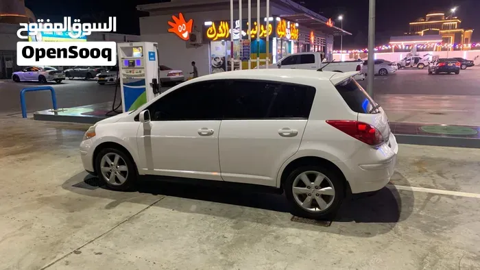 Nissan Versa 2009 photo 3