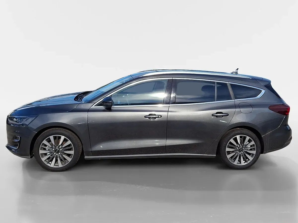 Ford Focus 2023 photo 2