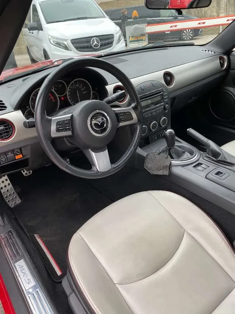 Mazda Mx-5 2012 photo 3