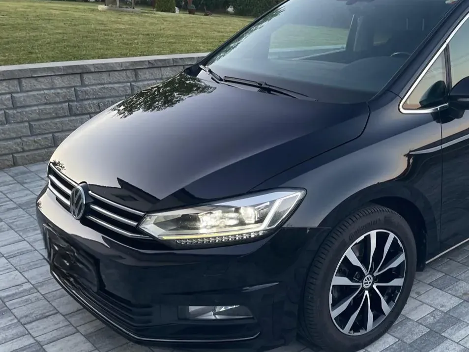 Volkswagen Touran 2016 photo 2