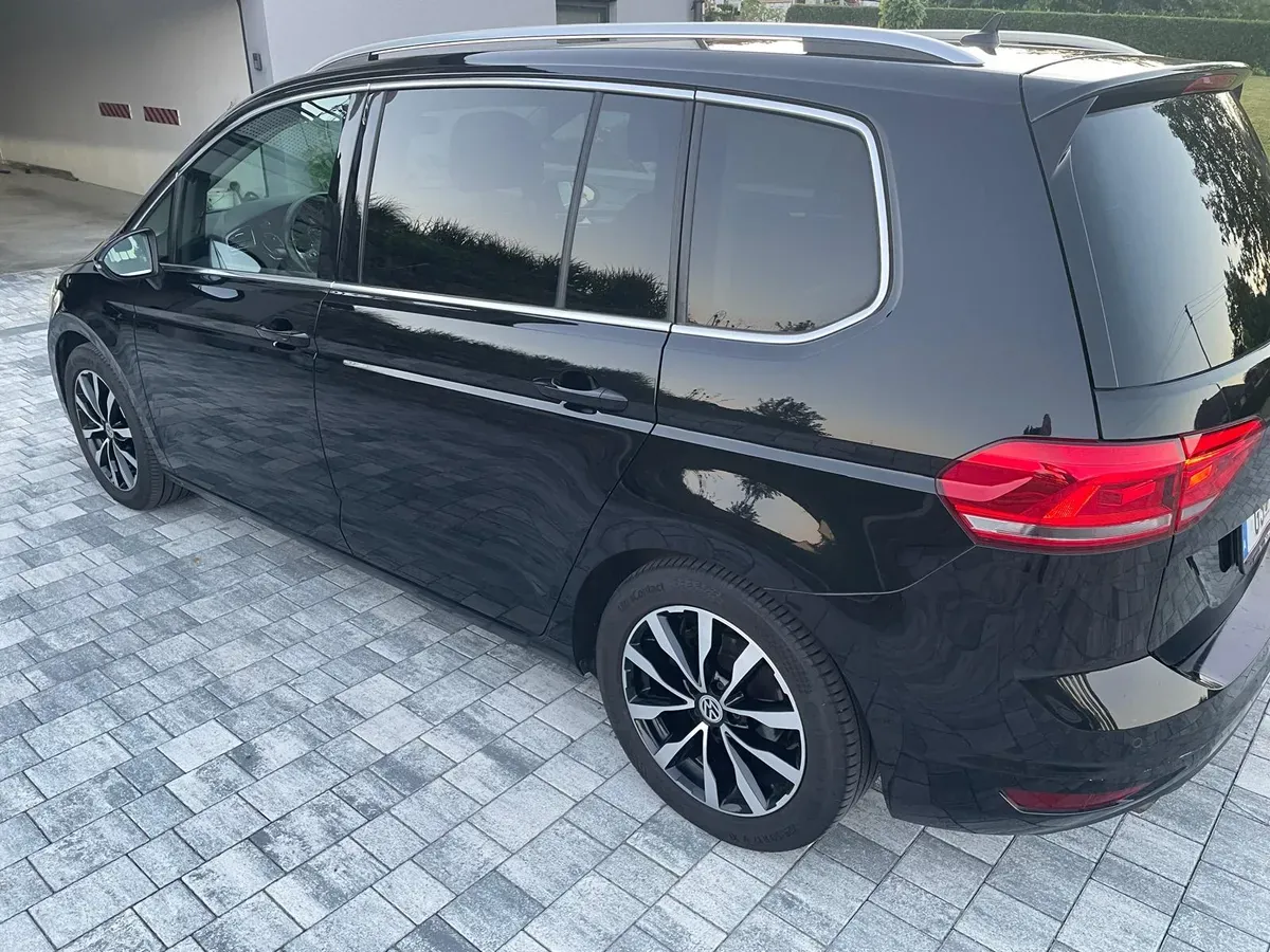 Volkswagen Touran 2016 photo 3