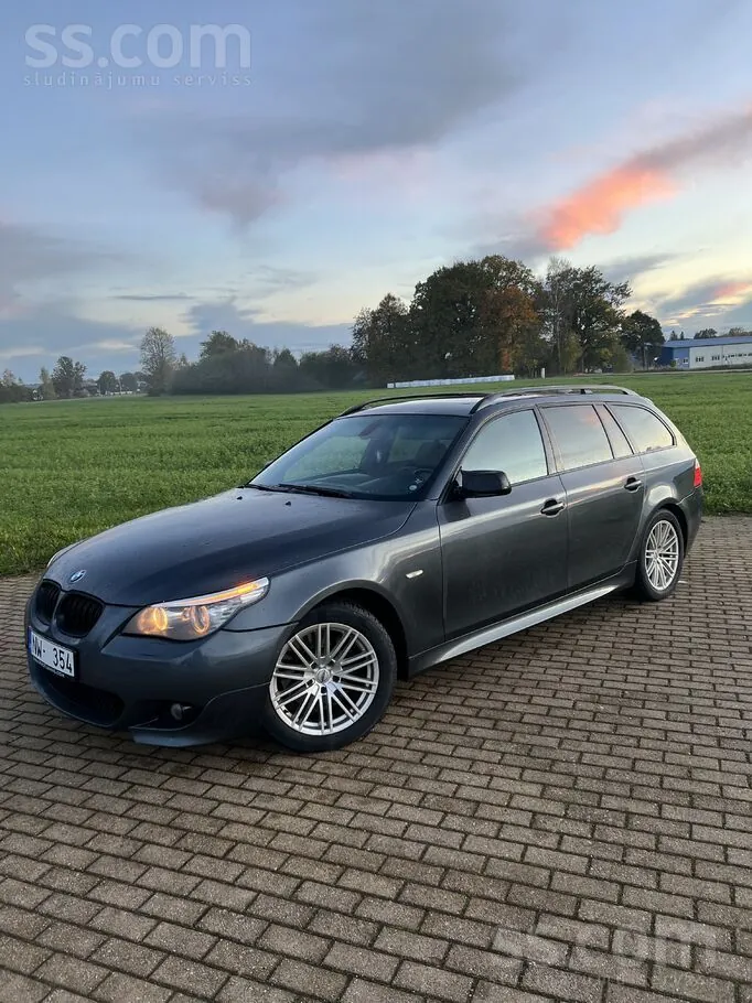 BMW 530 2007 photo 2