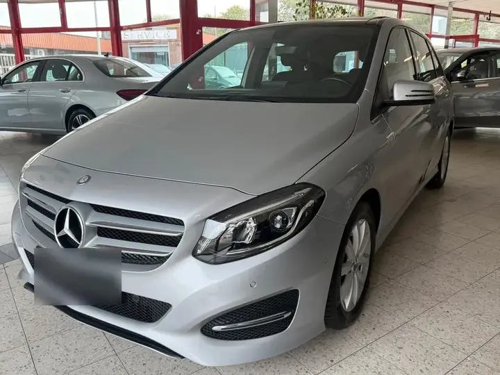 Mercedes-Benz B 180 D