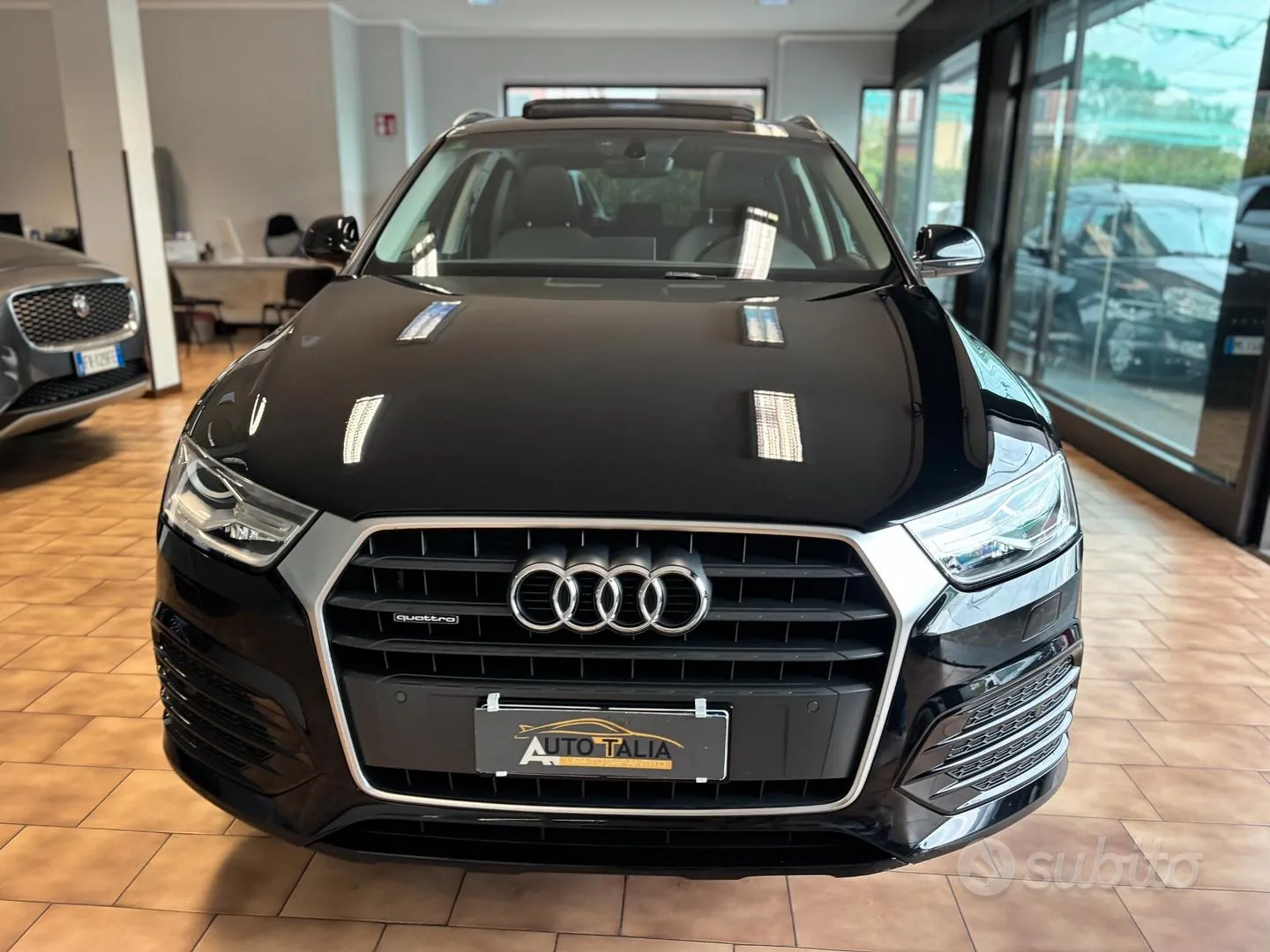 Audi Q3 2018 photo 2