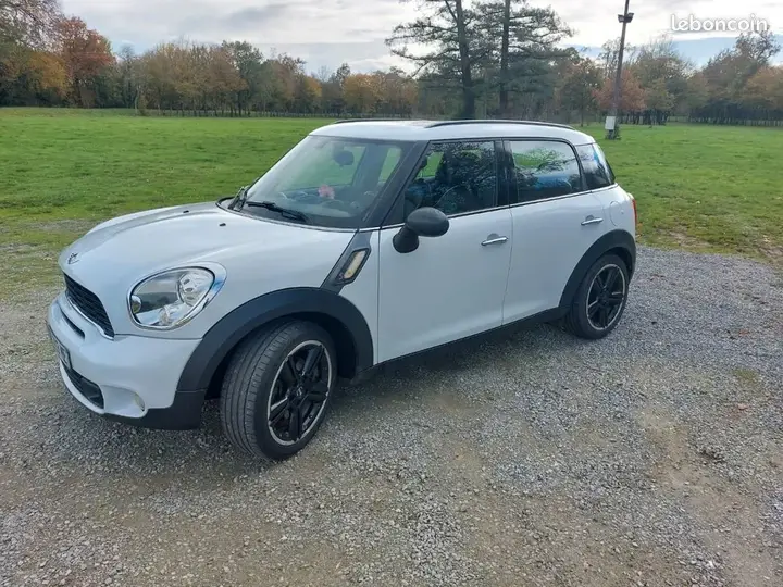 Mini Countryman 2011 photo 2