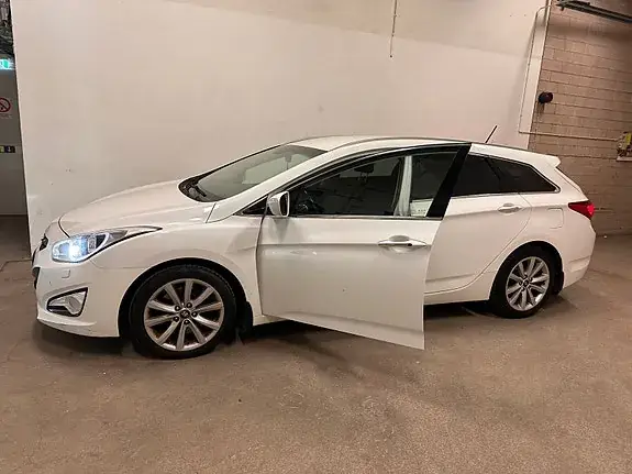 Hyundai I40