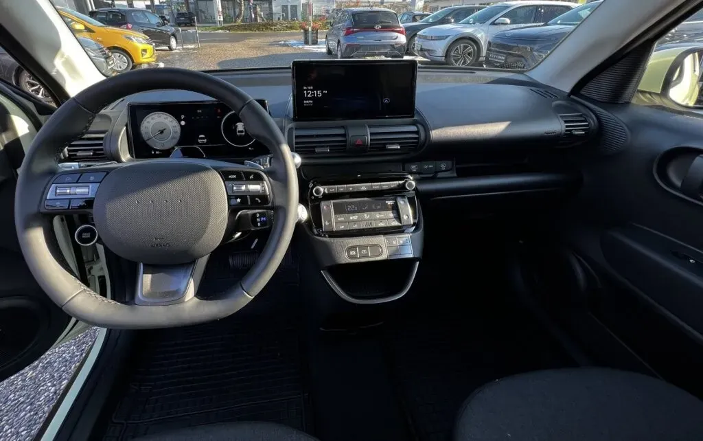 Hyundai Inster 2026 photo 2
