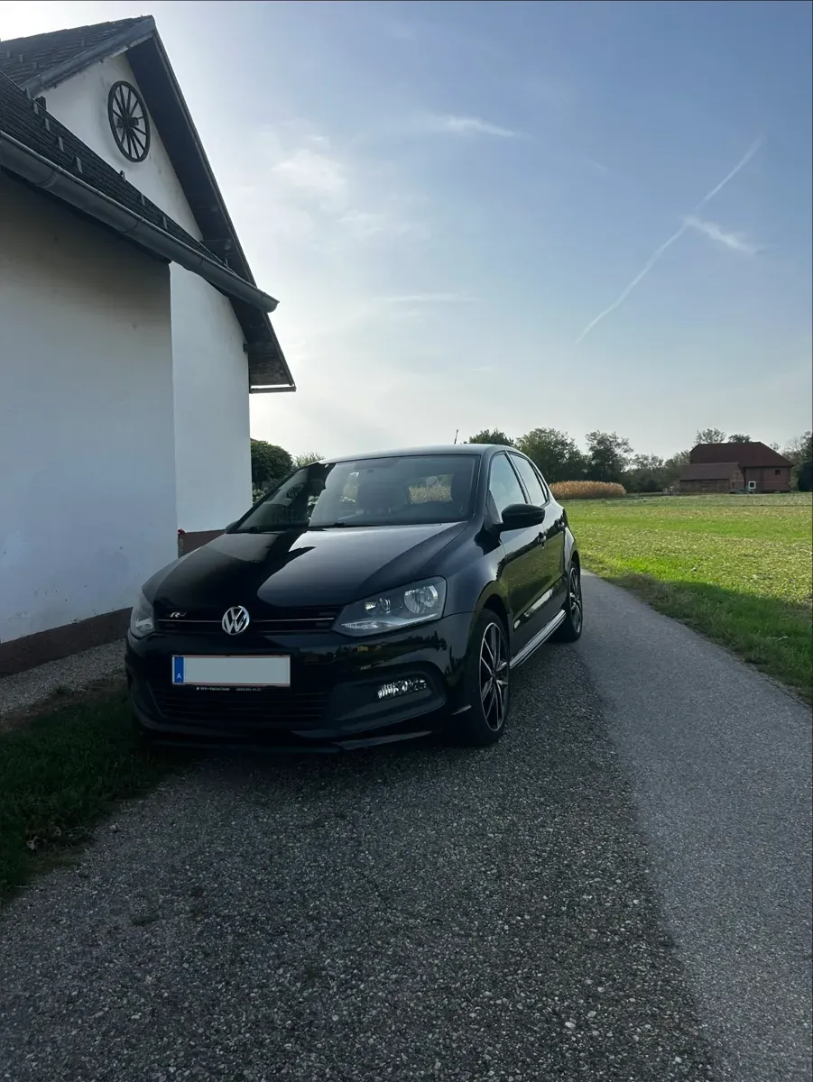 Volkswagen Polo 2013 photo 2