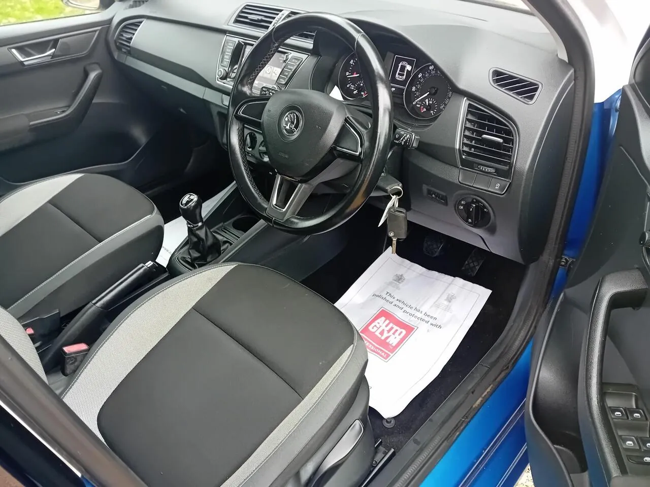 Skoda Fabia 2015 photo 4