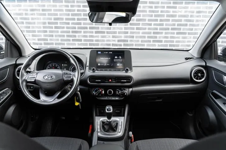 Hyundai Kona 2021 photo 2